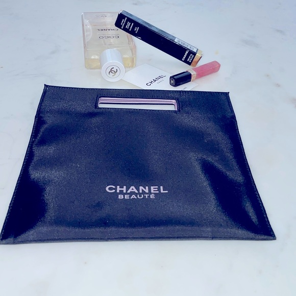 CHANEL Bags Chanel Beaute Cosmetic Bag Poshmark